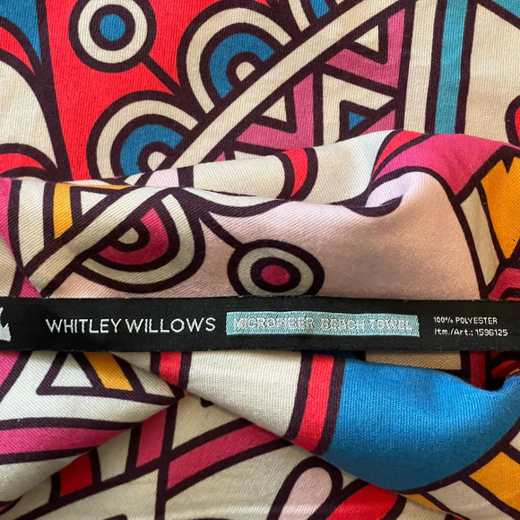 Whitely Willows Geometric Microfiber Beach Towel - Picture 3 of 4